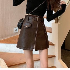 Brown faux leather skirt, brand new without tags